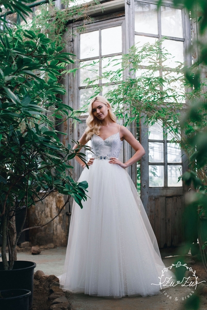 Свадебное платье Ориан. Силуэт А-силуэт. Цвет Белый / Молочный, Пепельный / Металлик. Вид 3