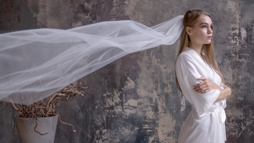 Шелковый халат Эмма от Свадебный салон TopBridal 3