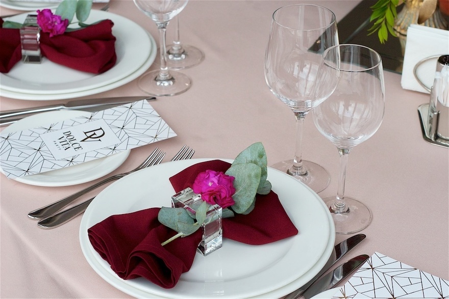 Модерн в Ресторан / Банкетный зал от Студия декора и флористики Secret Garden Decor 8