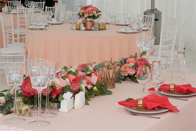 Классика, Весенняя / Летняя в Выездная регистрация, Ресторан / Банкетный зал от Студия декора и флористики Secret Garden Decor 3