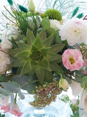 Столы и стулья гостей / Банкет в Рустик от Студия декора и флористики Secret Garden Decor 2