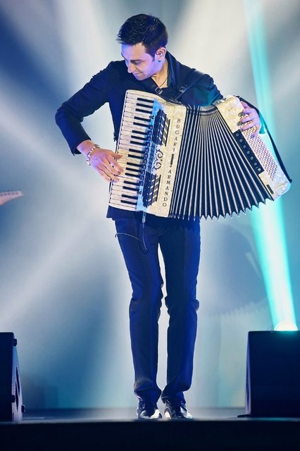 Дмитрий Пономарев на свадьбу 4