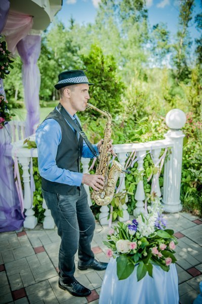 Саксофонист Денис Беляев на свадьбу 3