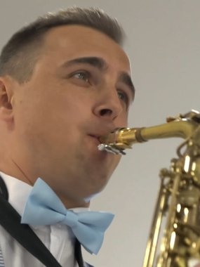 Саксофонист Денис Беляев на свадьбу 1