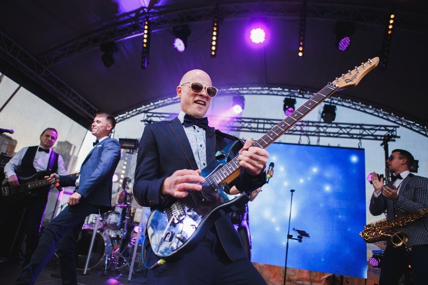 Кавер-группа Оранжевый Vinil на свадьбу 13