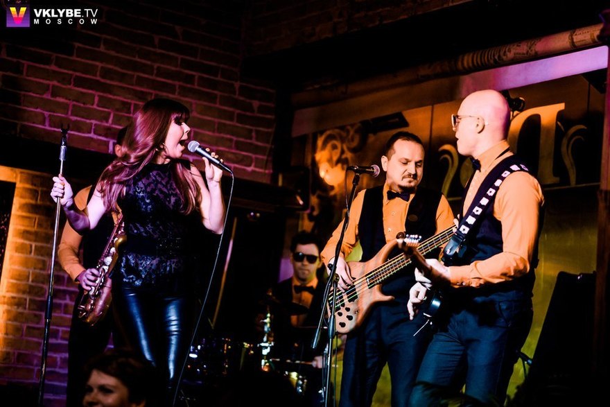 Кавер-группа Оранжевый Vinil на свадьбу 6