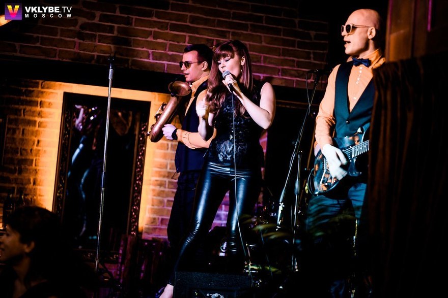 Кавер-группа Оранжевый Vinil на свадьбу 11