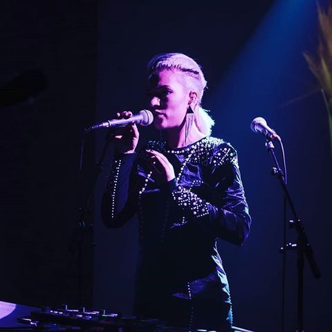 Алёна Минулина на свадьбу 8