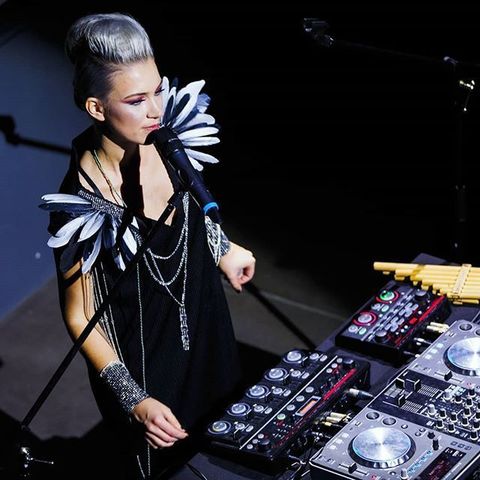 Алёна Минулина на свадьбу 13