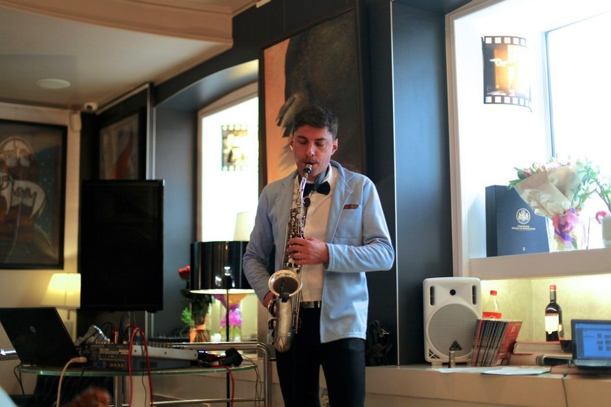 Роман Старевский на свадьбу 7