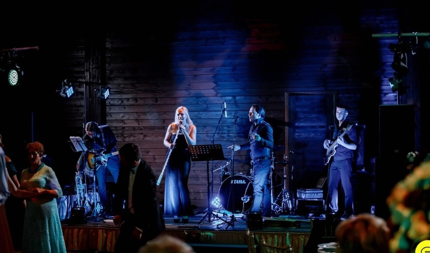 Кавер группа Zарядка на свадьбу 4