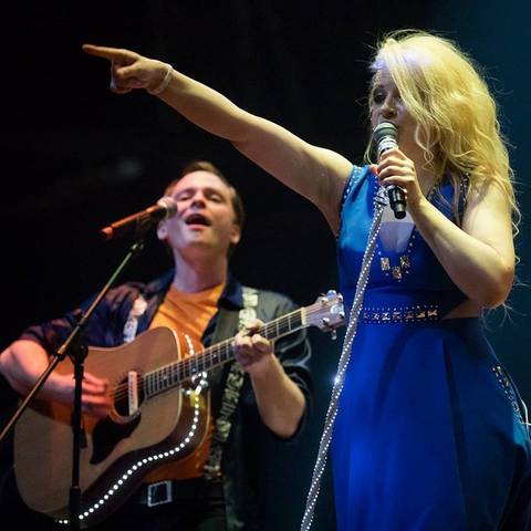 Кавер группа Zарядка на свадьбу 10