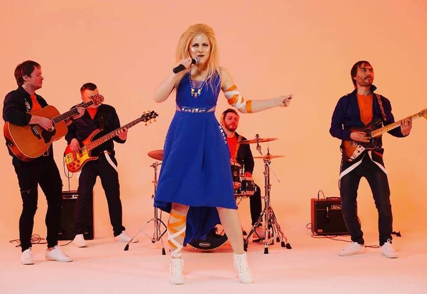 Кавер группа Zарядка на свадьбу 11