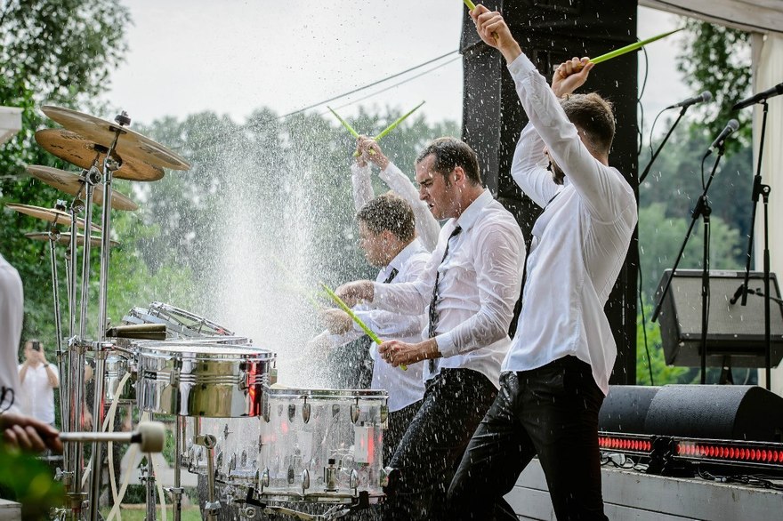 Шоу барабанщиков Vasiliev Groove на свадьбу 5