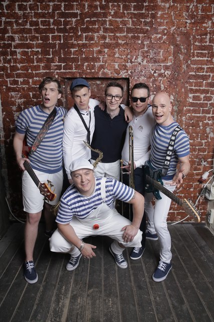 Толстый Карлсон и кавер-группа ОтВинта на свадьбу 5