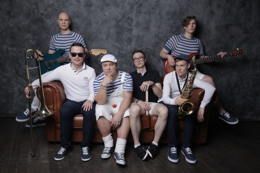 Толстый Карлсон и кавер-группа ОтВинта на свадьбу 8