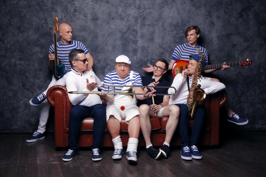 Толстый Карлсон и кавер-группа ОтВинта на свадьбу 9