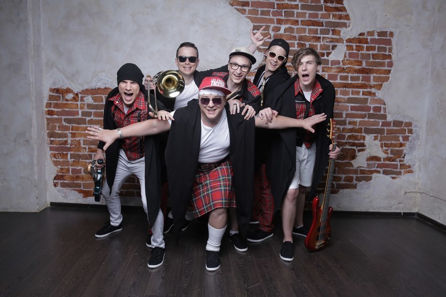 Толстый Карлсон и кавер-группа ОтВинта на свадьбу 10