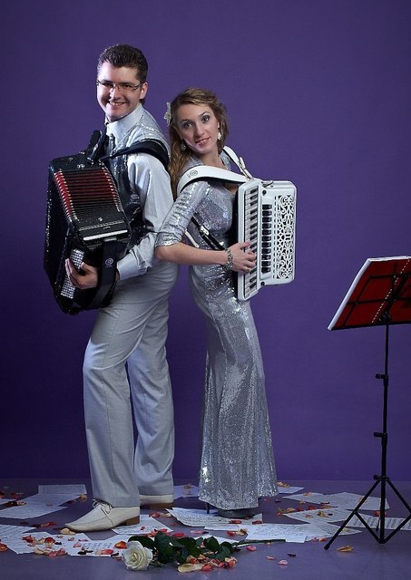 Шоу-дуэт аккордеонистов Мирослав и Владислава на свадьбу 4