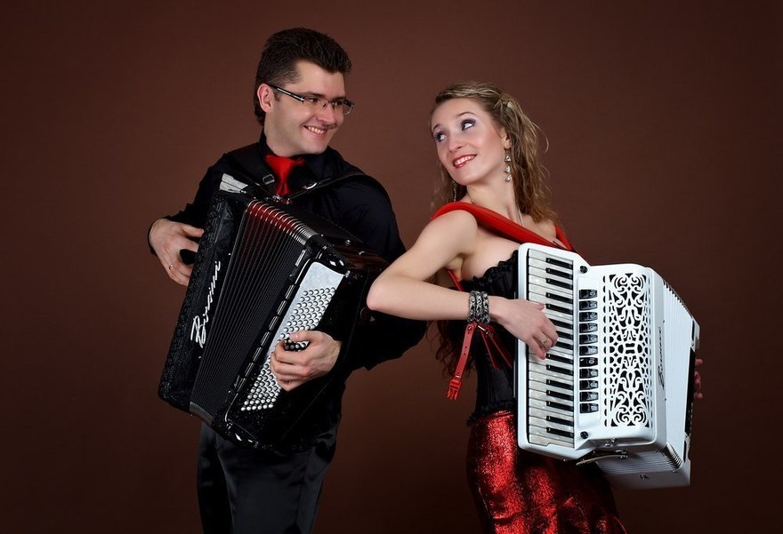 Шоу-дуэт аккордеонистов Мирослав и Владислава на свадьбу 6