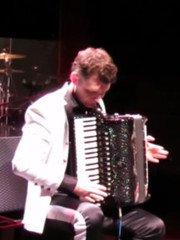 Шоу-дуэт аккордеонистов Мирослав и Владислава на свадьбу 1