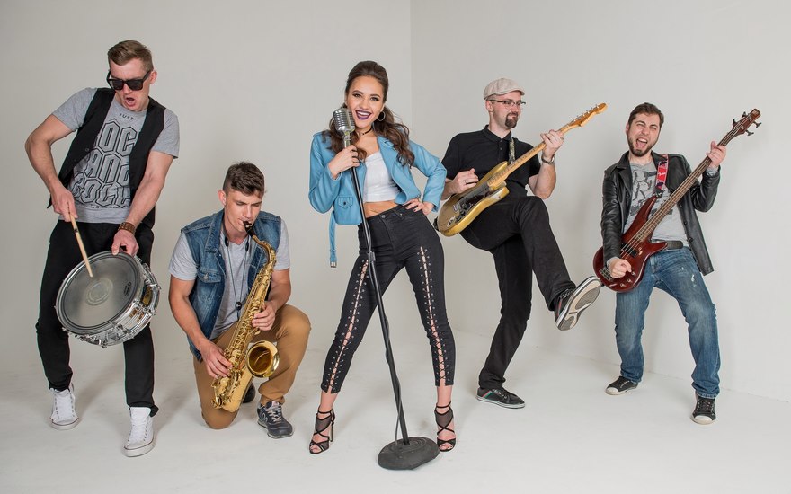 Кавер-группа Raising Hopes на свадьбу 9