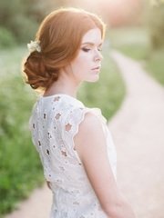 Высокие / Собранные, С аксессуарами / Цветами / Фатой от Nadya Nezhinka Beauty Studio 1