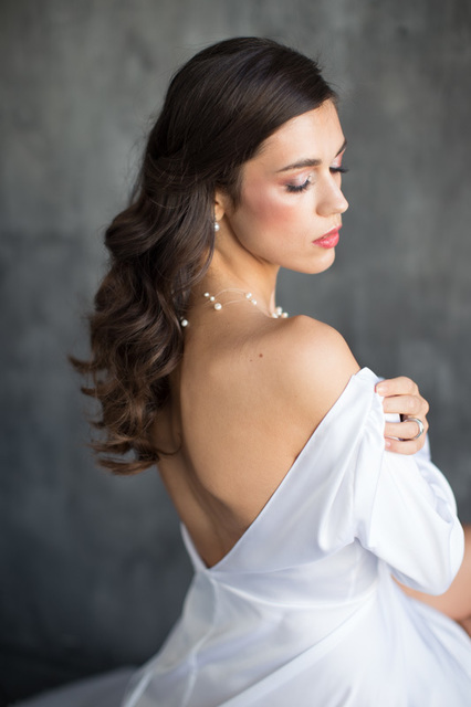 Распущенные, Волны, Локоны / Локоны на один бок от Nadya Nezhinka Beauty Studio 4