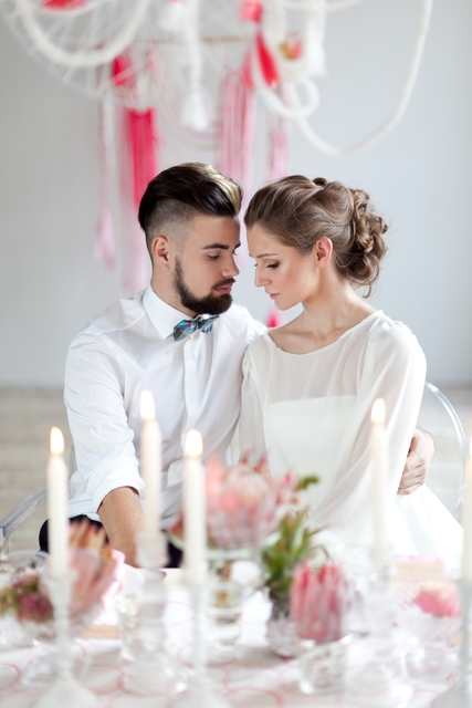 Высокие / Собранные, Локоны / Локоны на один бок, Пучок, С плетением от Nadya Nezhinka Beauty Studio 1