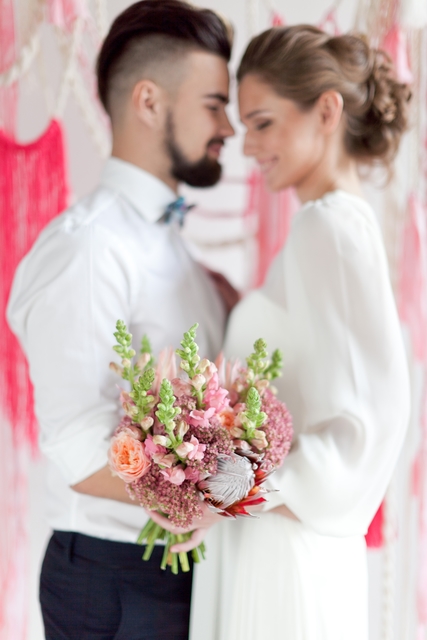 Высокие / Собранные, Пучок, С плетением, Локоны / Локоны на один бок от Nadya Nezhinka Beauty Studio 2