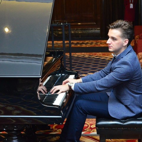 Андрей Акишкин на свадьбу 2