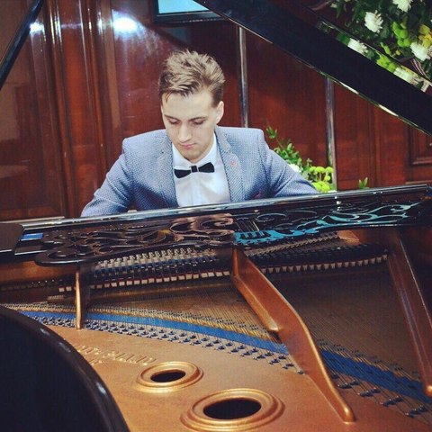 Андрей Акишкин на свадьбу 13