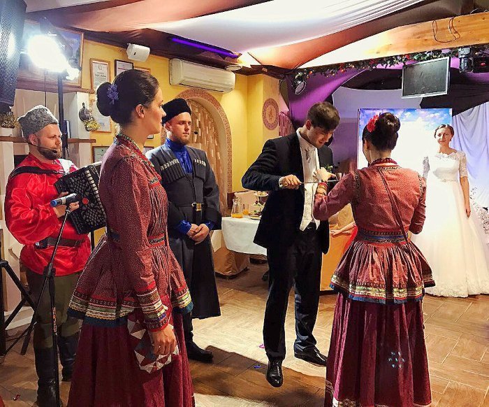 Фольклорный ансамбль Поверье на свадьбу 6