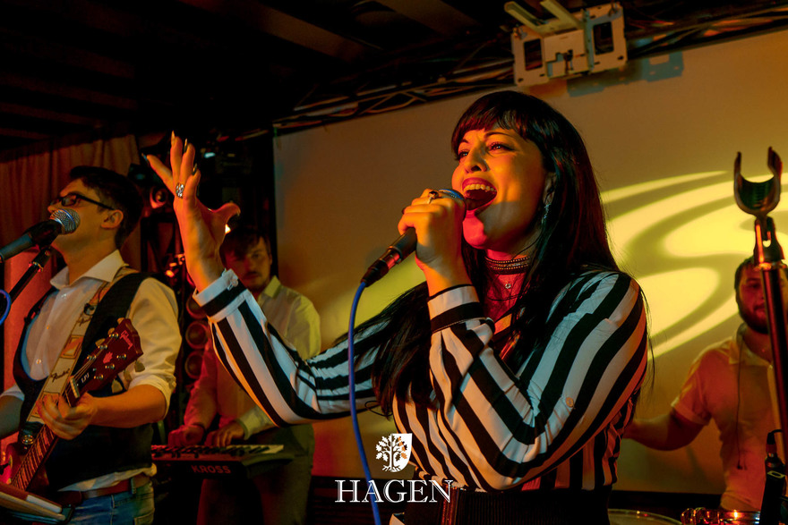 Кавер-группа Так Бывает на свадьбу 8