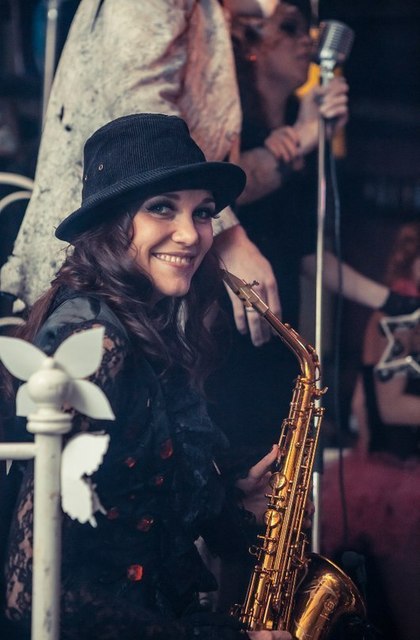 Саксофонистка Jannet Sax на свадьбу 4