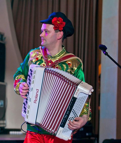 Баянист Олег Майшев на свадьбу 2