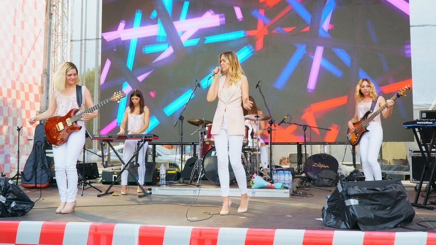 NeOn GirlsBand на свадьбу 7