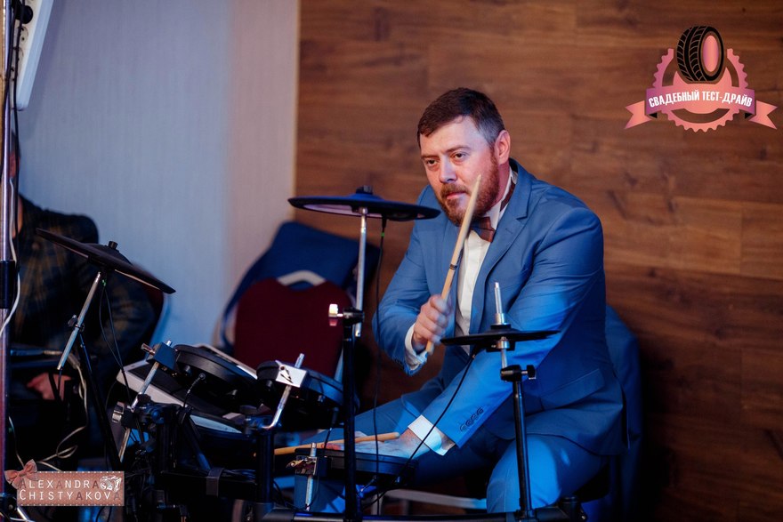 Кавер-группа Groove Box на свадьбу 9