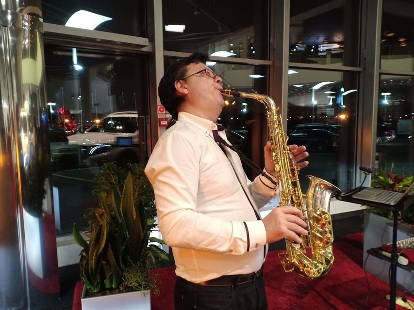 Саксофонист Артур Егоров на свадьбу 2