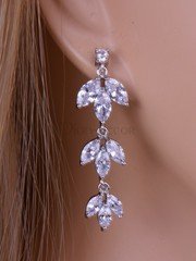 Серьги «Серебряный лепесток» из filter_material_decorating от  2