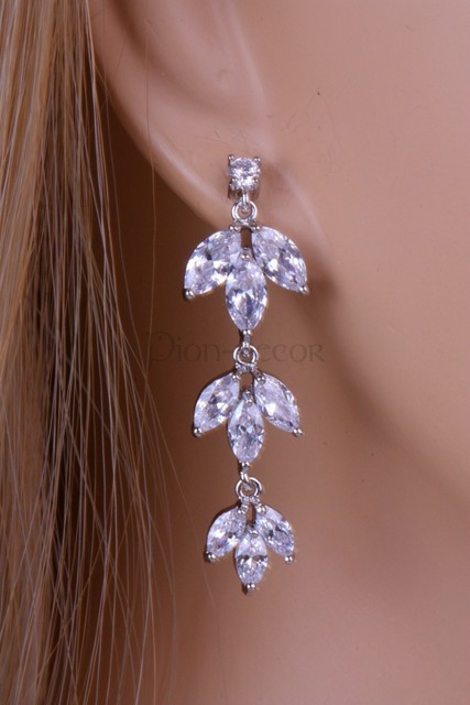 Серьги «Серебряный лепесток» из filter_material_decorating от  2