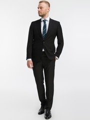 Двойка Свадебный костюм MAN IN BLACK от Прокат мужских костюмов BLACKTUX 2