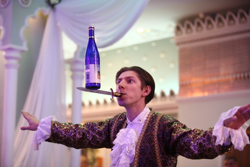 Король баланса - Андрей Серов на свадьбу от Шоу Поющие повара 2