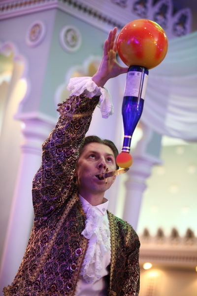 Король баланса - Андрей Серов на свадьбу от Шоу Поющие повара 10