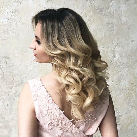 Высокие / Собранные, С аксессуарами / Цветами / Фатой, Распущенные, Пучок, С плетением, Коса / Коса-пучок, Волны от Свадебный стилист Олеся Чорная 5