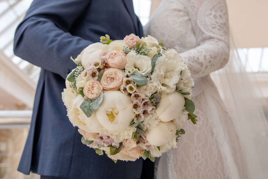 Классический круглый name от Студия декора и флористики FOA 3