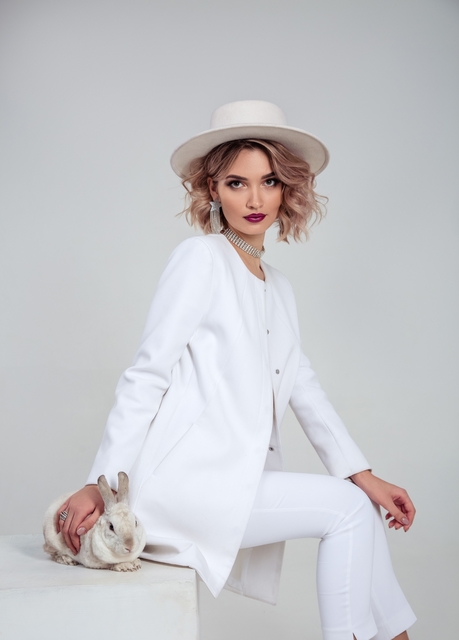 Распущенные, Локоны / Локоны на один бок от Свадебный стилист и визажист Ольга Фирсова 3