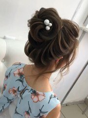 Высокие / Собранные, Пучок от Свадебный стилист и визажист Ольга Фирсова 1