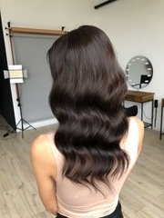 Волны, Локоны / Локоны на один бок, Распущенные от Свадебный стилист Анна Кулакова 1