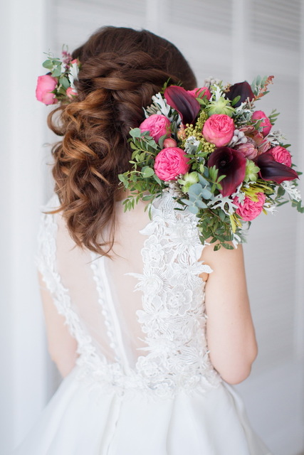 С аксессуарами / Цветами / Фатой, С плетением, Коса / Коса-пучок от Наталья Хилова 2